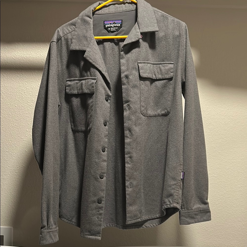 Patagonia Gray Wool and Polyester Button Down Shirt